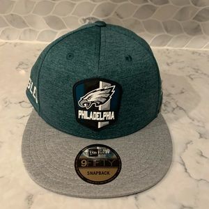 Mens Philadelphia Eagles New Era Midnight Green/Gray 39THIRTY Team Classic Hat